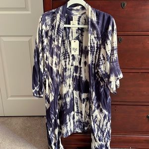 NWT billabong coverup / cape